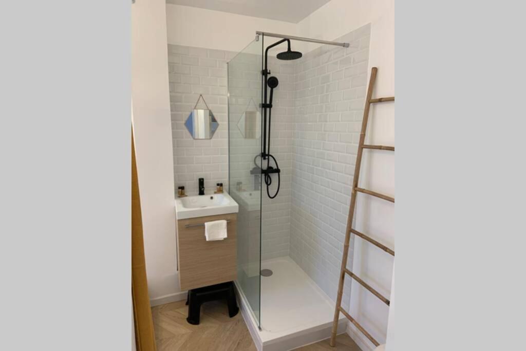 Les Bains De Mer Yourhosthelper Apartment Bandol Luaran gambar